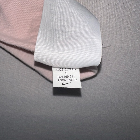 NIKE • Light Pink Logo Tee Raw Hem Women’s Size Small - Picture 6 of 7